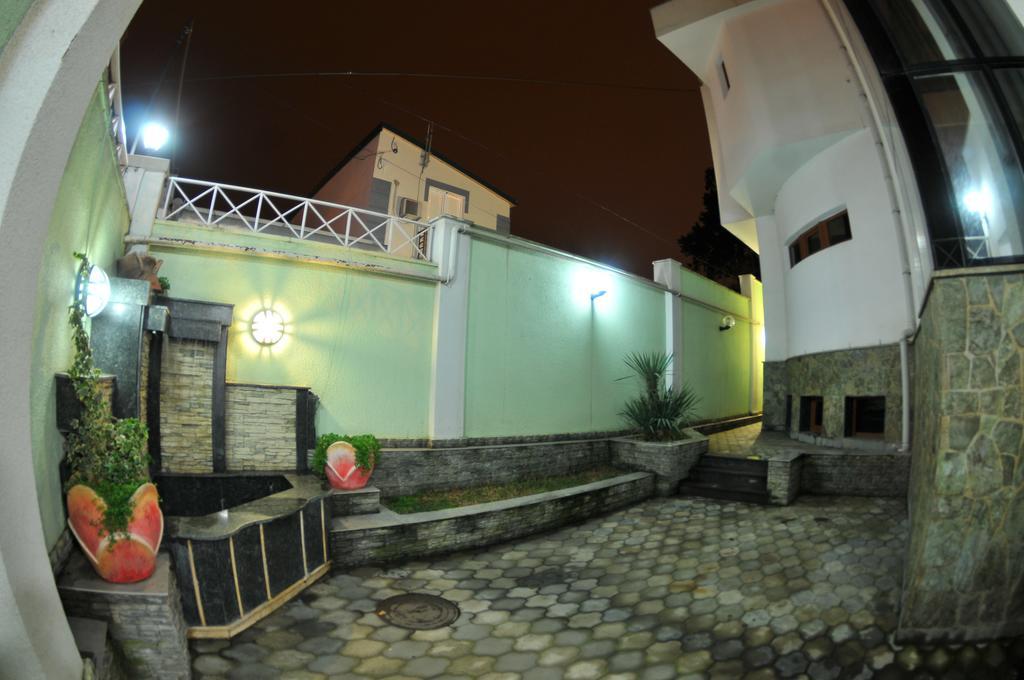 Hotel Relax Tbilisi Exteriör bild