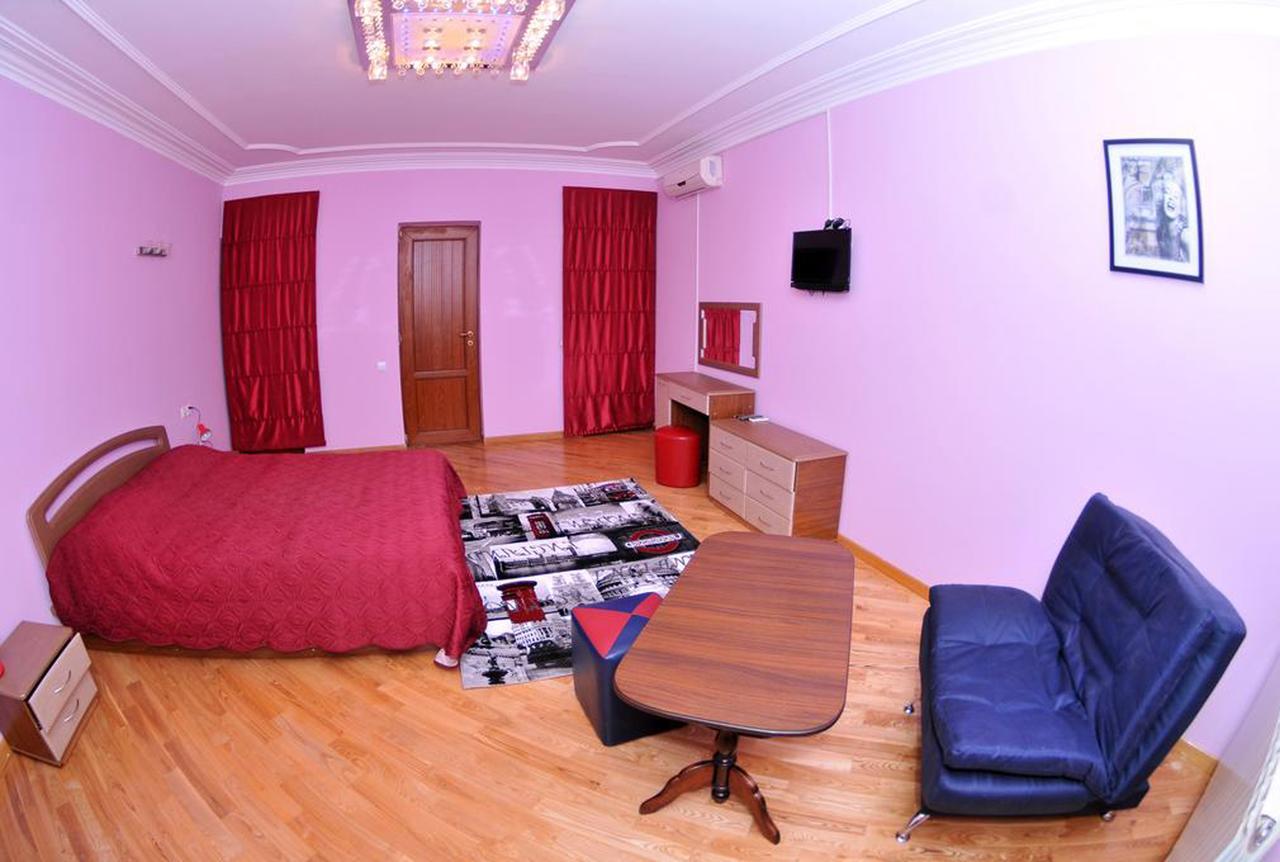 Hotel Relax Tbilisi Exteriör bild